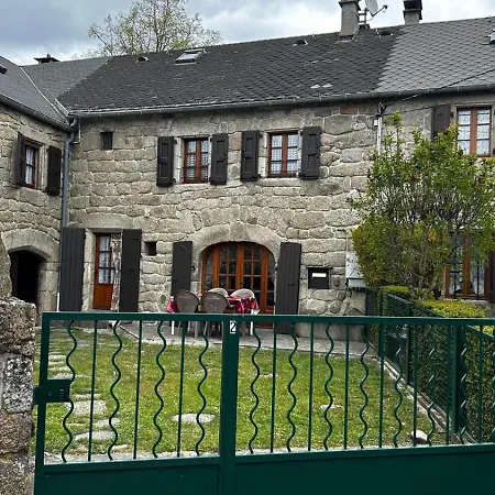 La Location Du 4/6 Personnes A Runes *